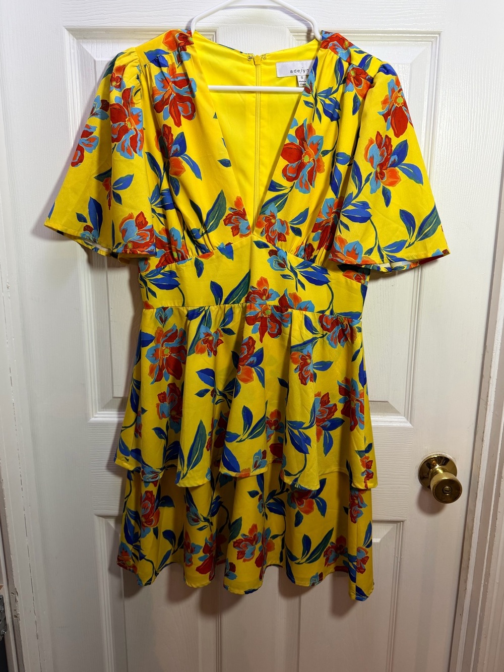 Adelyn Rae Yellow Floral Tiered V-Neck Mini Dress